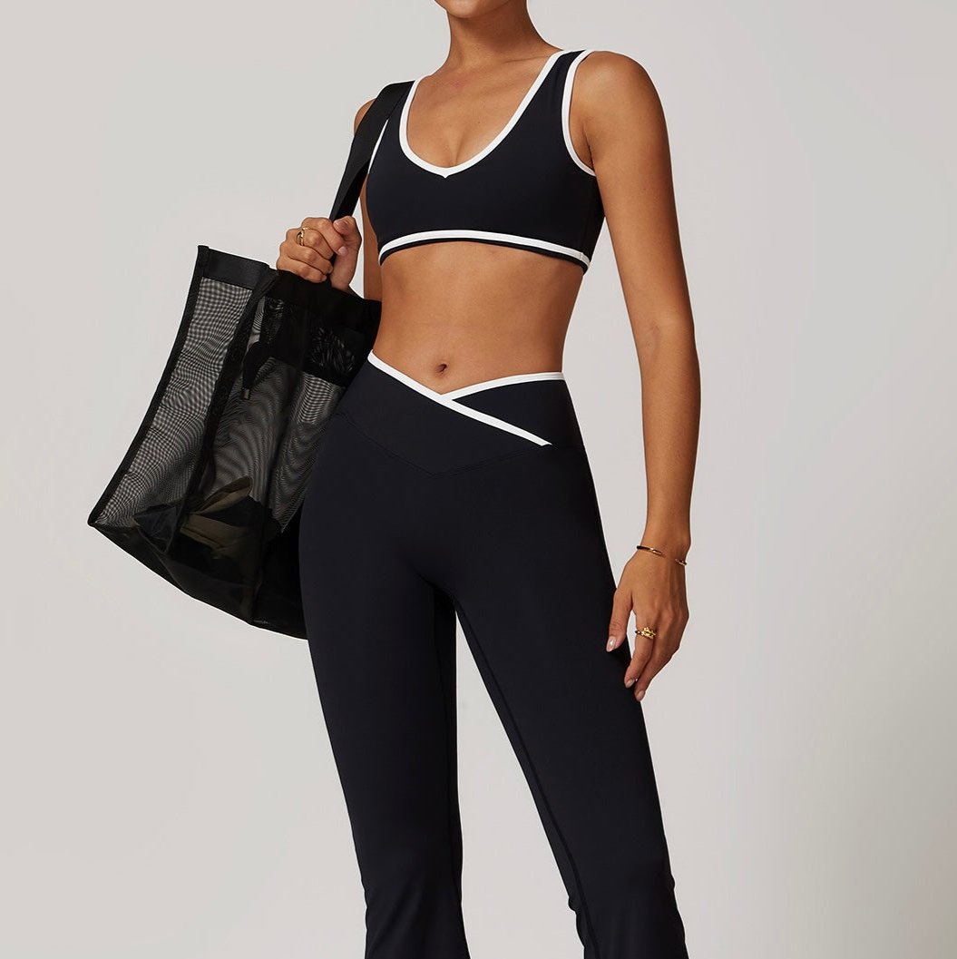 Seamless Cropped V-Neck Sports Bra